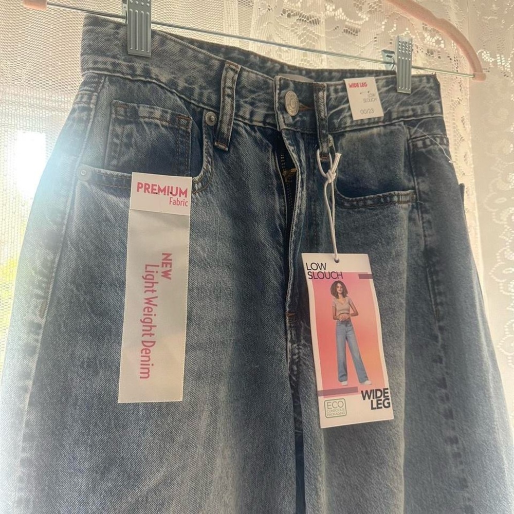 Simple Premium Flare Jeans in Classic Blue - Picture 3 of 6